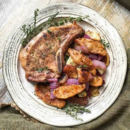 Sous Vide Pork Chops With Roasted Apples, Fennel, & Red Onion - The ...